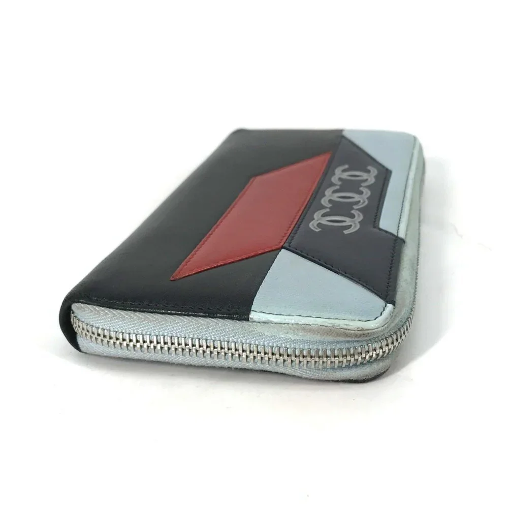 CHANEL Black Wallet